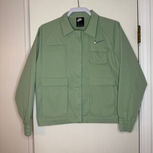 Nike Women's Light Green Utility Jacket Small Snap Front Zip Chest Pockets